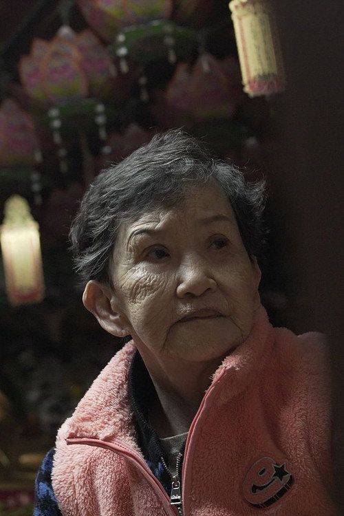 Foto de 파도 위에서 춤추는 여자 【2026】 무료 다시보기 자막