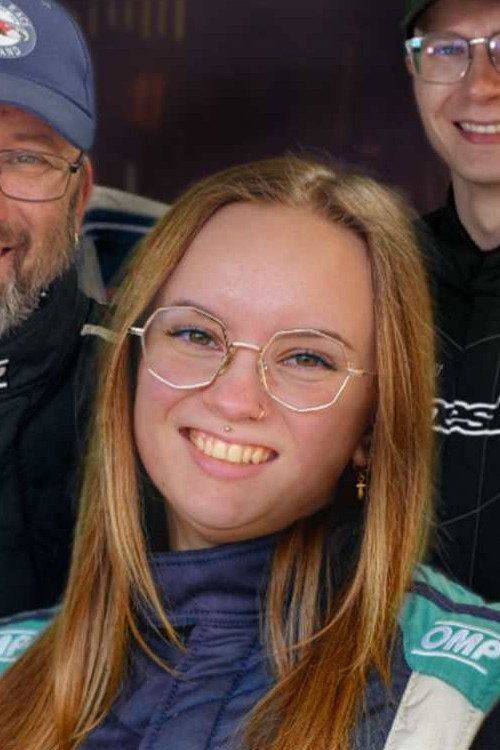 Foto de Streama Rost till race EP.2 (Avsnitt 2) med svenska undertexter