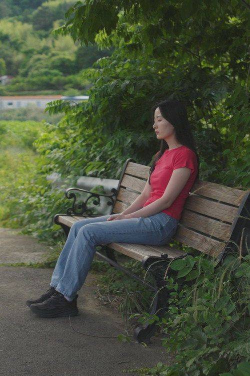 Foto de 영화 아직 아무 일도 일어나지 않은 [2026] 한국어 자막으로 보기